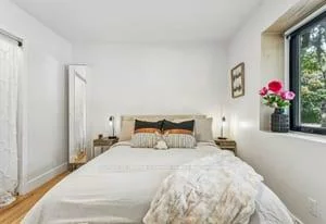2505, Yarmouth, 1020 - WO West, Oakville