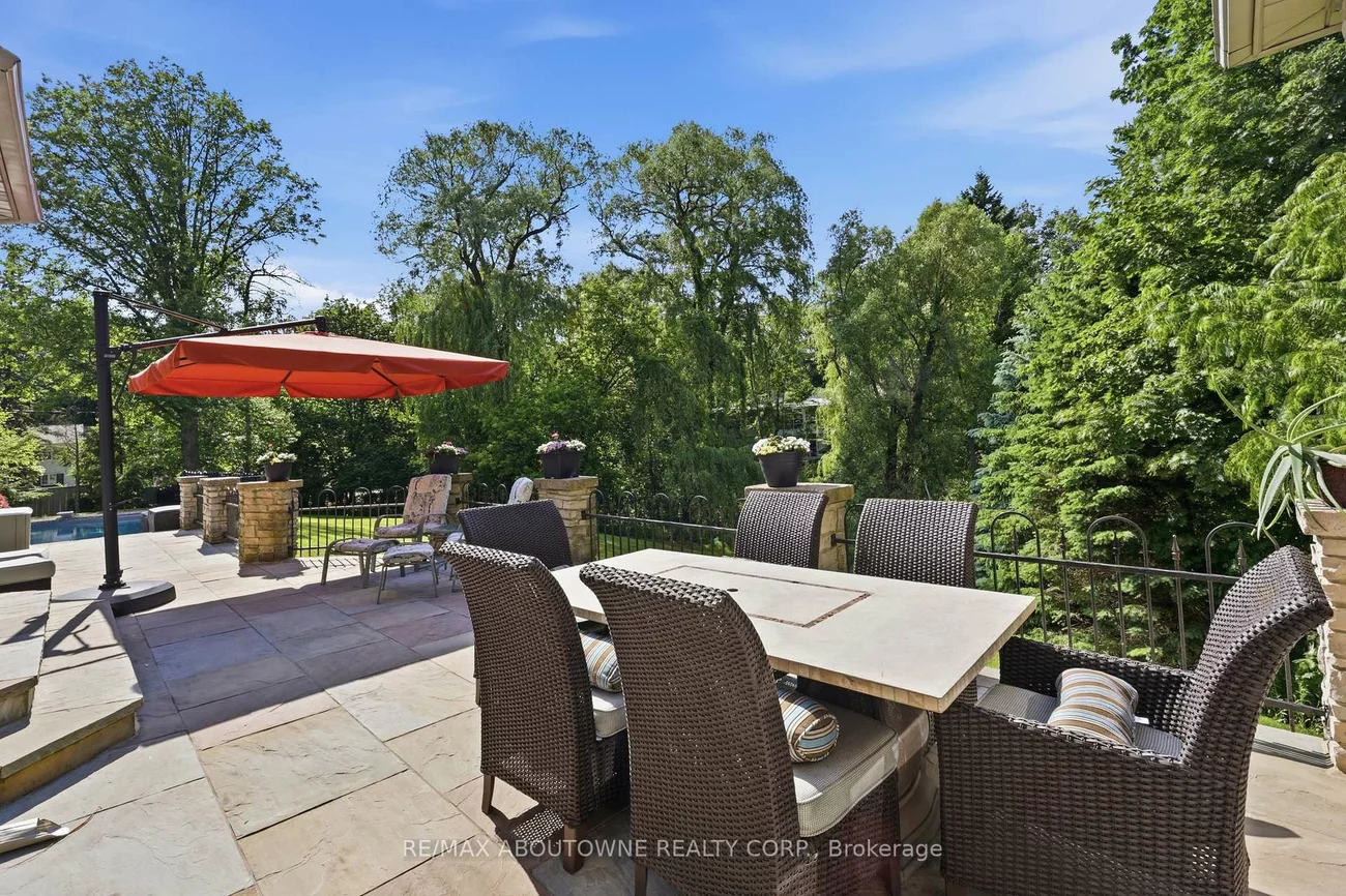 437, Cairncroft, 1011 - MO Morrison, Oakville