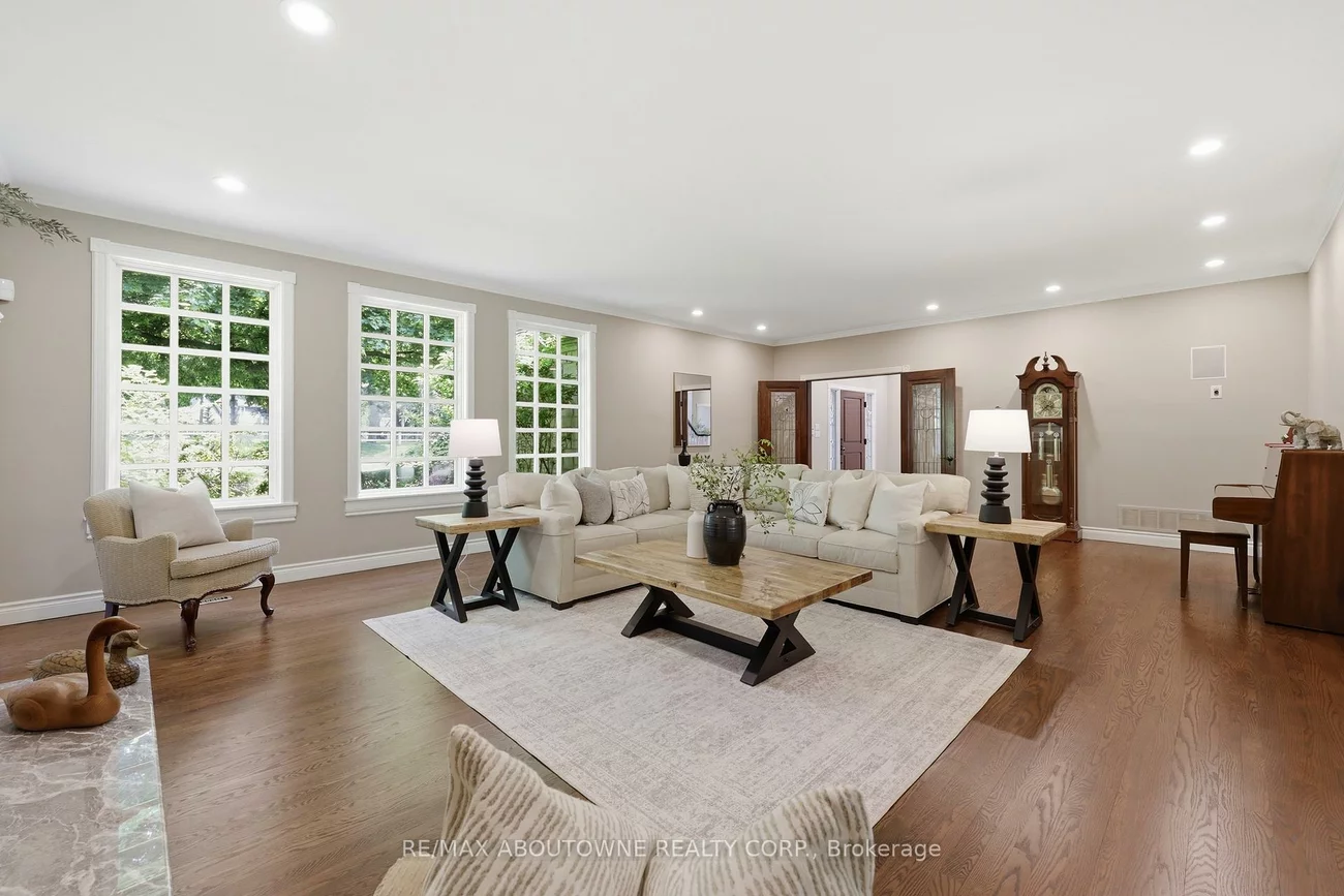 437, Cairncroft, 1011 - MO Morrison, Oakville