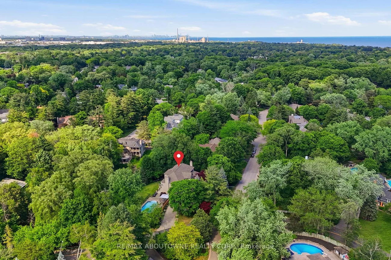 437, Cairncroft, 1011 - MO Morrison, Oakville
