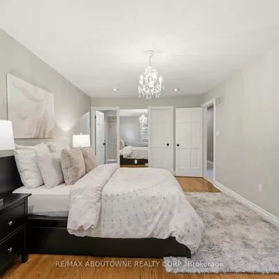437, Cairncroft, 1011 - MO Morrison, Oakville