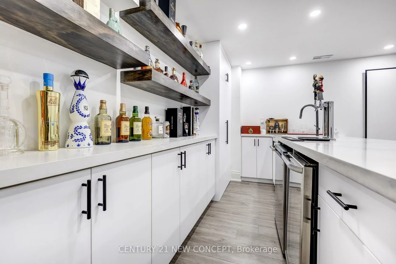 2587, Carberry, 1019 - WM Westmount, Oakville
