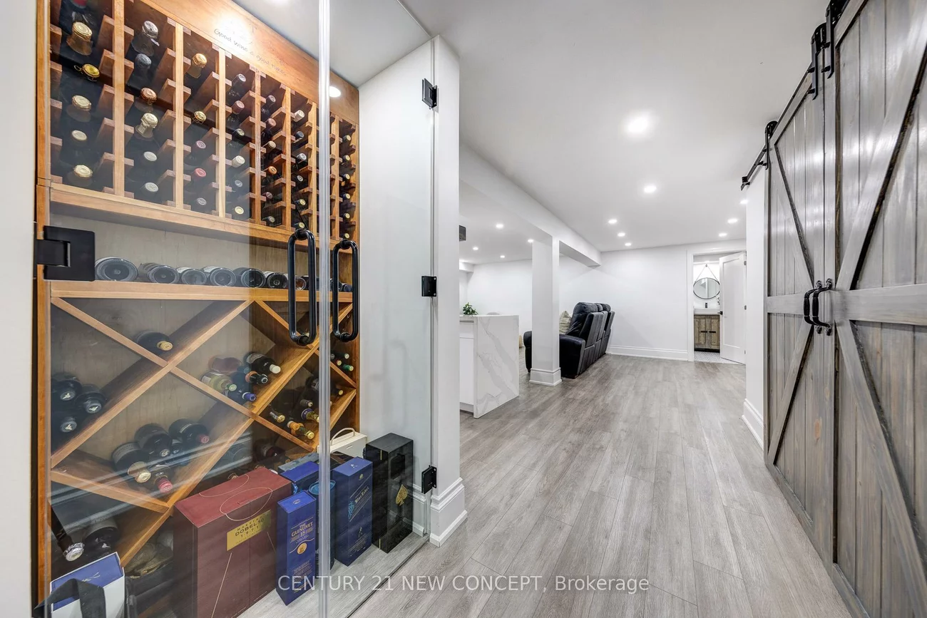 2587, Carberry, 1019 - WM Westmount, Oakville