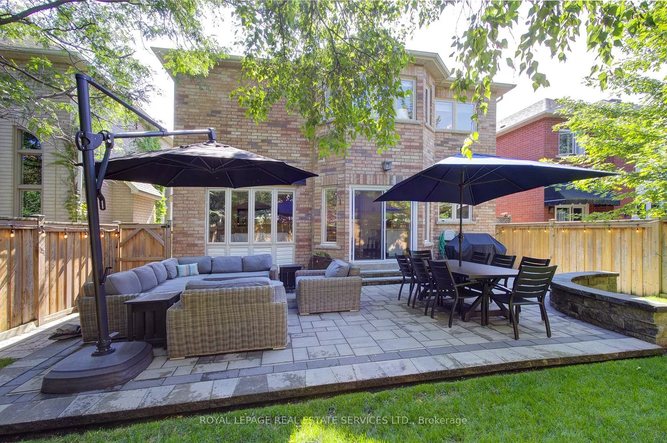 2329, Glenfield, 1022 - WT West Oak Trails, Oakville