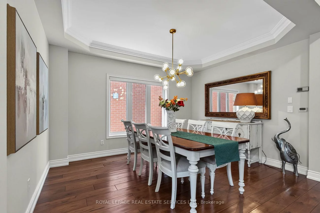 2329, Glenfield, 1022 - WT West Oak Trails, Oakville