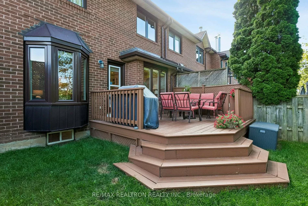 2537, Addingham, 1004 - CV Clearview, Oakville
