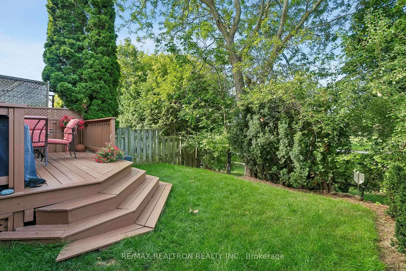 2537, Addingham, 1004 - CV Clearview, Oakville