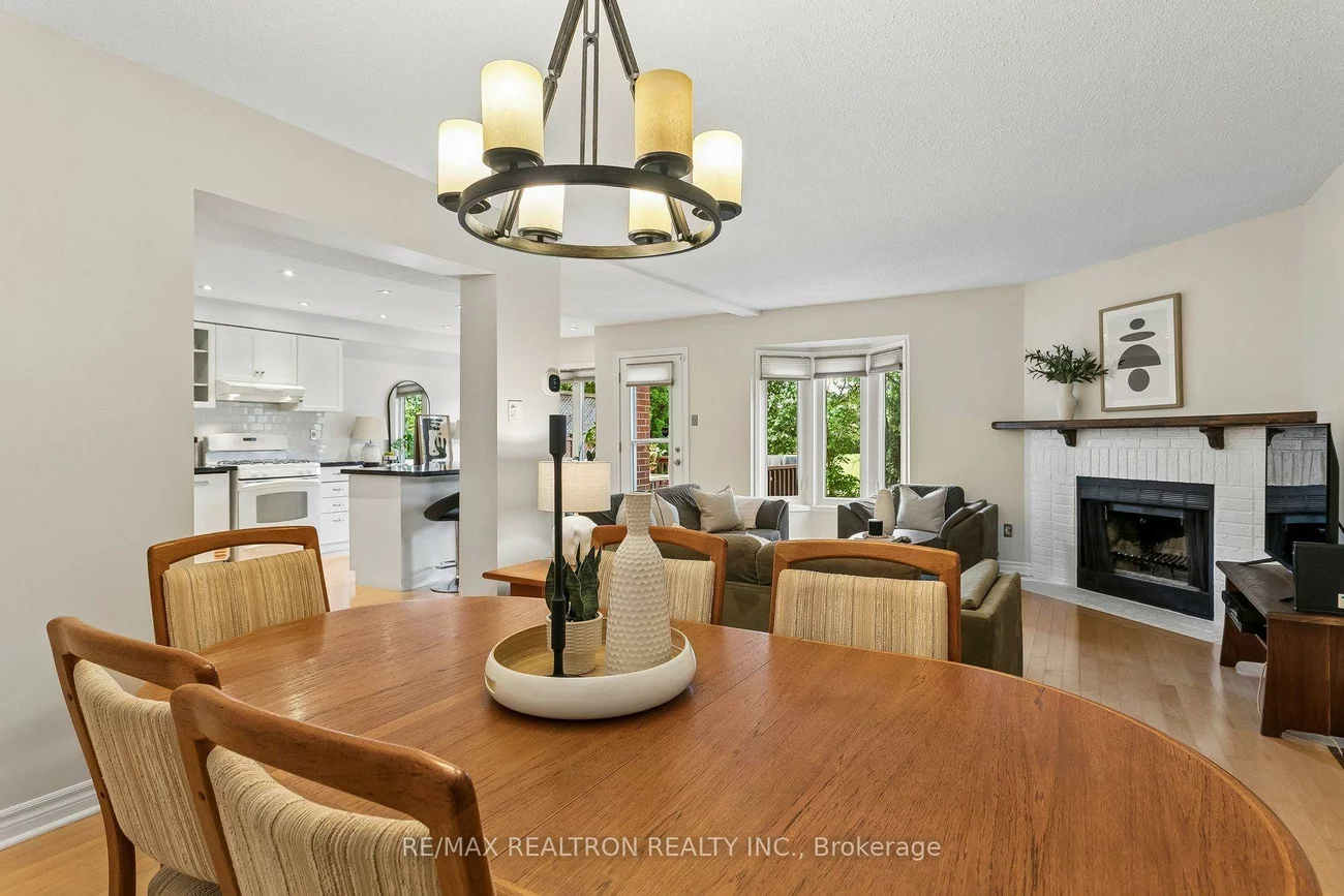 2537, Addingham, 1004 - CV Clearview, Oakville