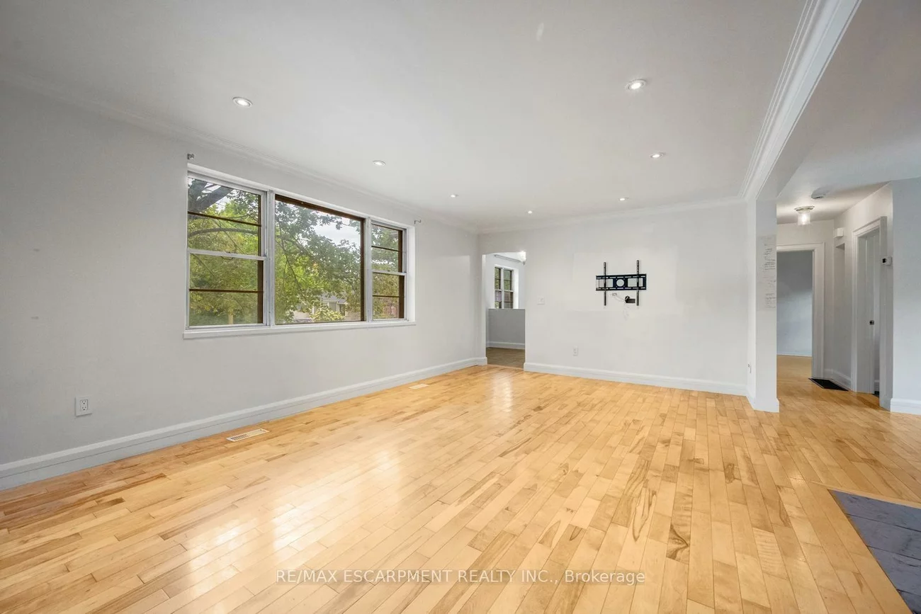 7, Washington, 1002 - CO Central, Oakville