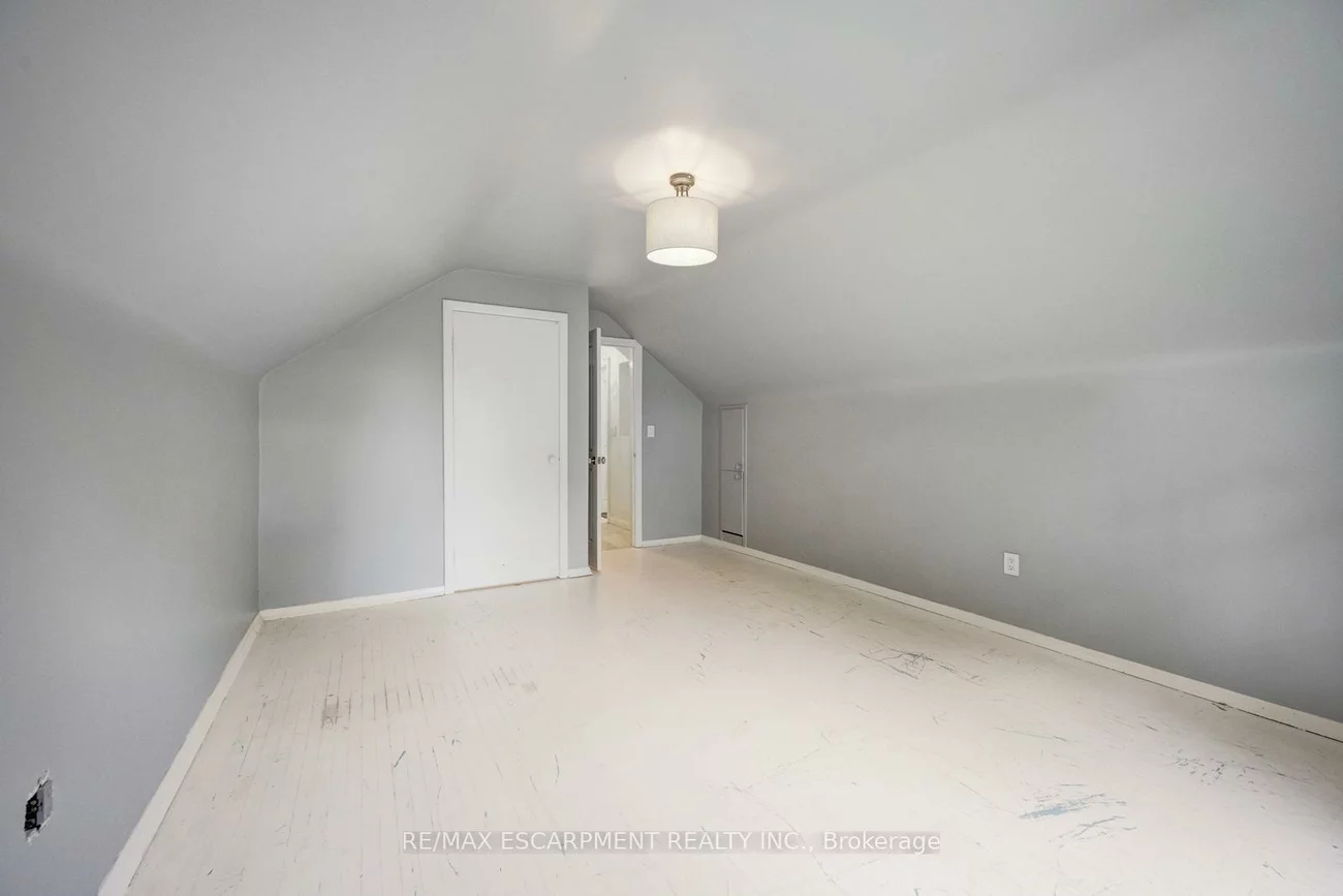 7, Washington, 1002 - CO Central, Oakville