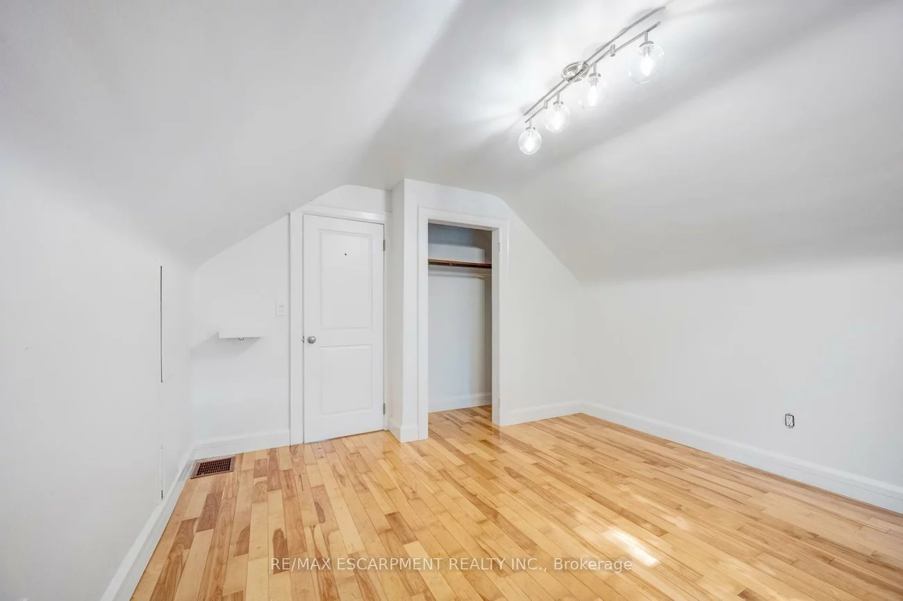 7, Washington, 1002 - CO Central, Oakville
