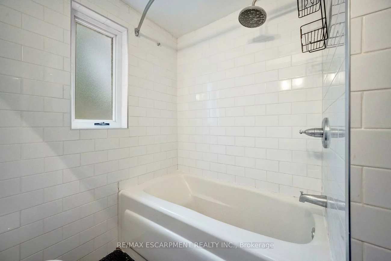 7, Washington, 1002 - CO Central, Oakville