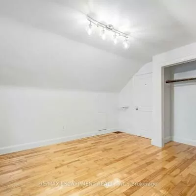 7, Washington, 1002 - CO Central, Oakville