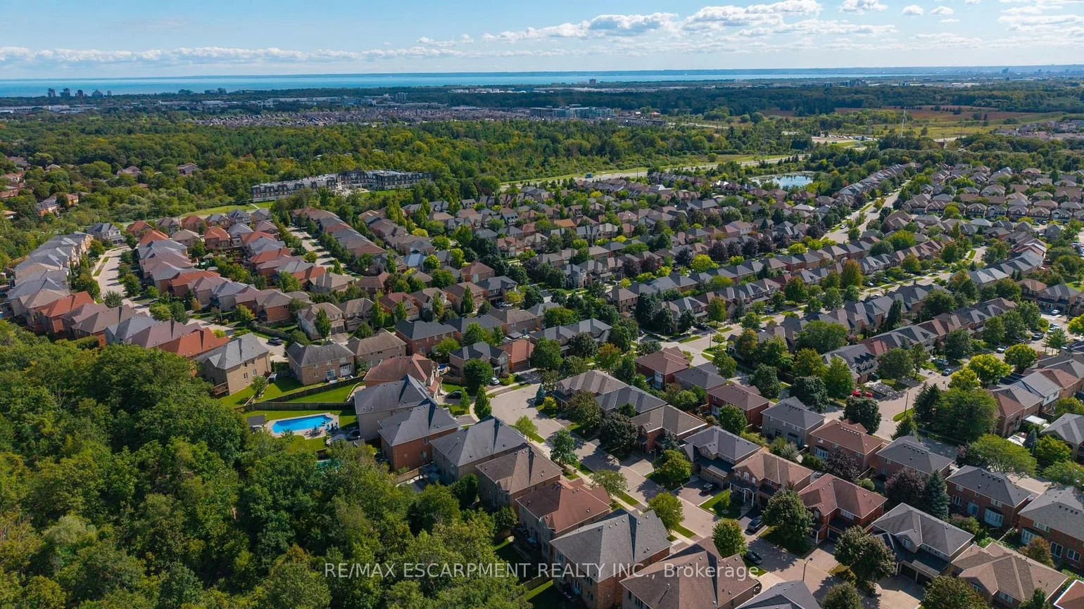 2121, Blackforest, 1022 - WT West Oak Trails, Oakville