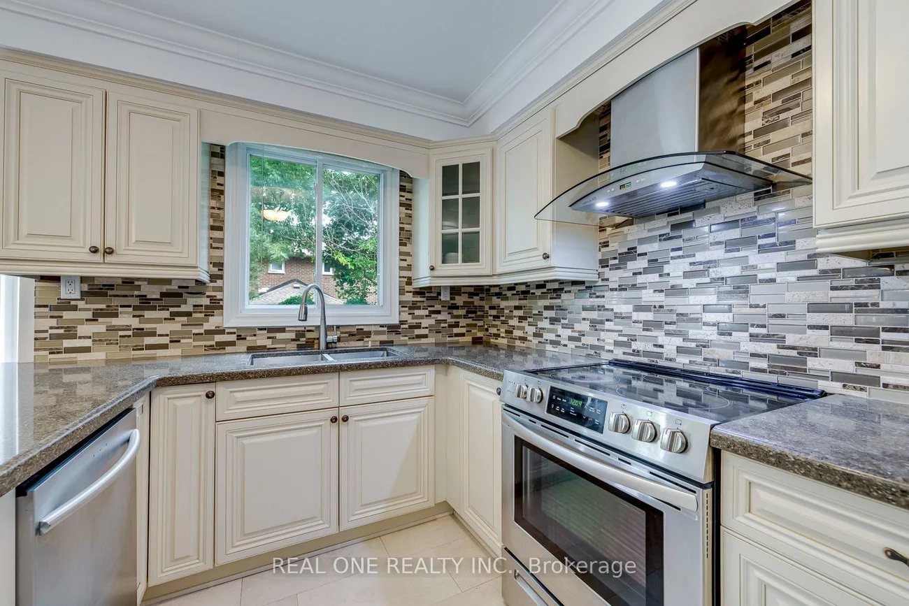 2041, Madden, 1015 - RO River Oaks, Oakville