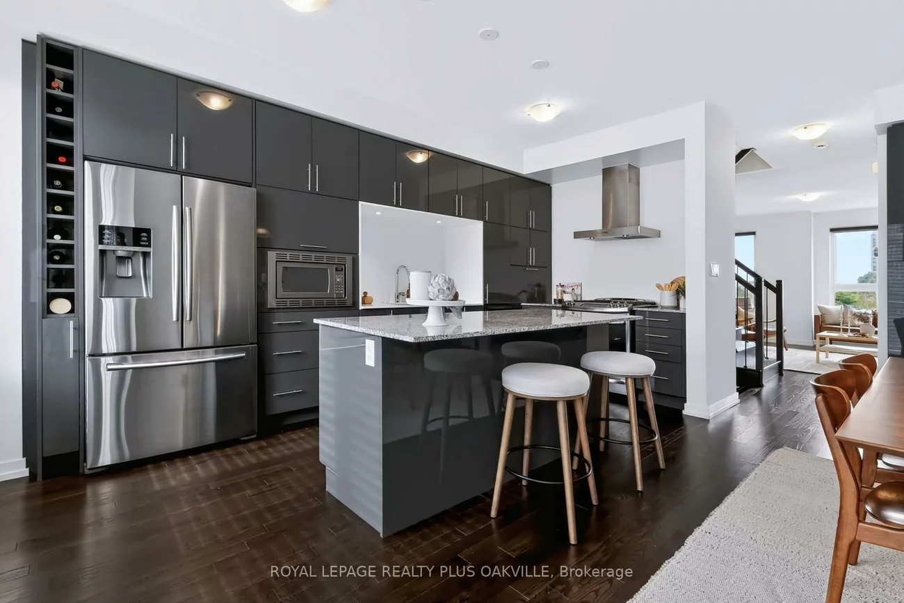 211, Squire, 1008 - GO Glenorchy, Oakville