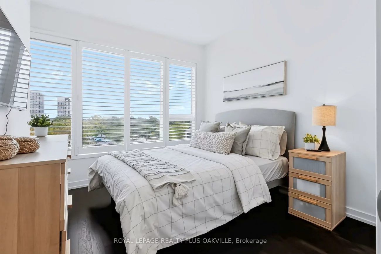 211, Squire, 1008 - GO Glenorchy, Oakville
