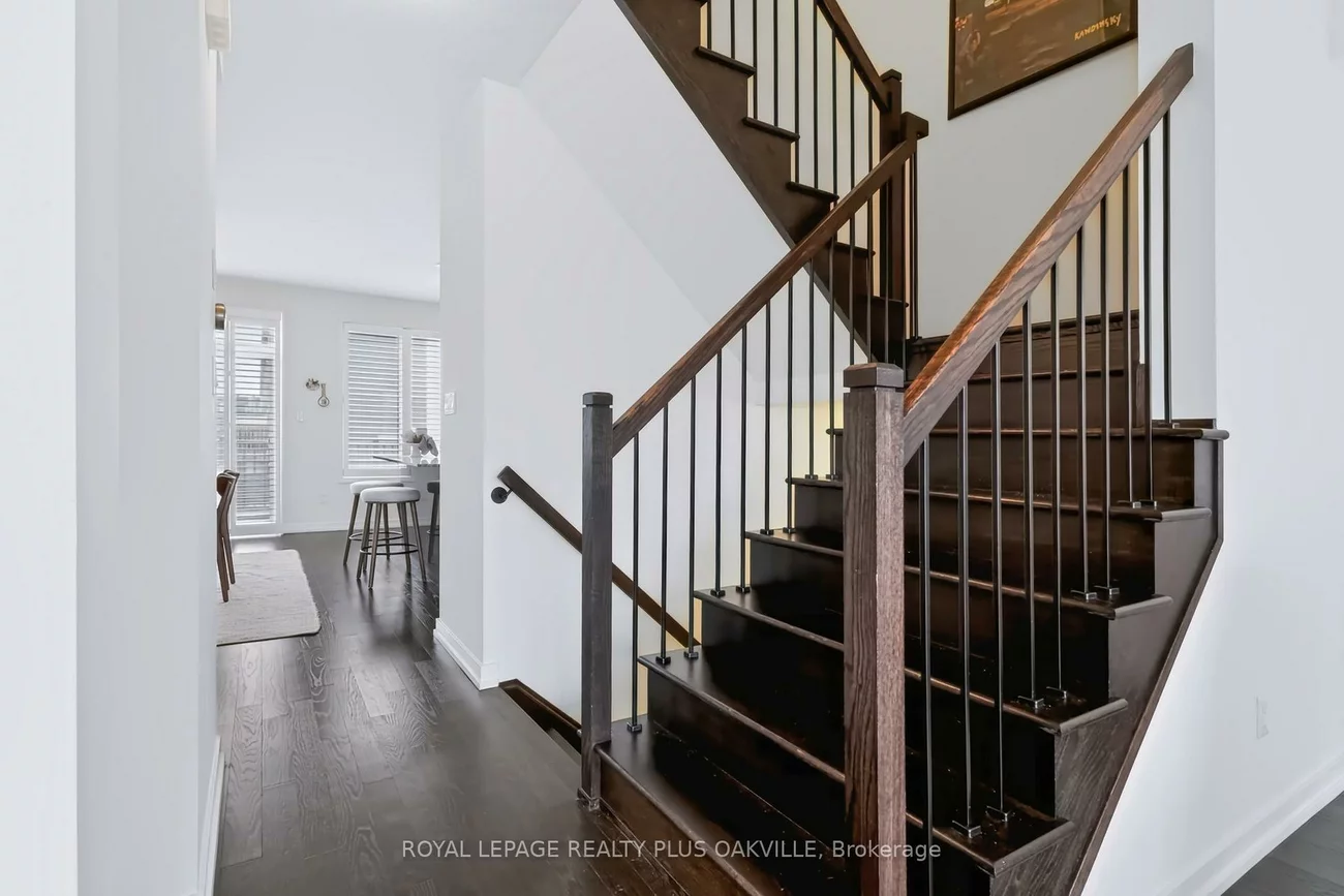 211, Squire, 1008 - GO Glenorchy, Oakville