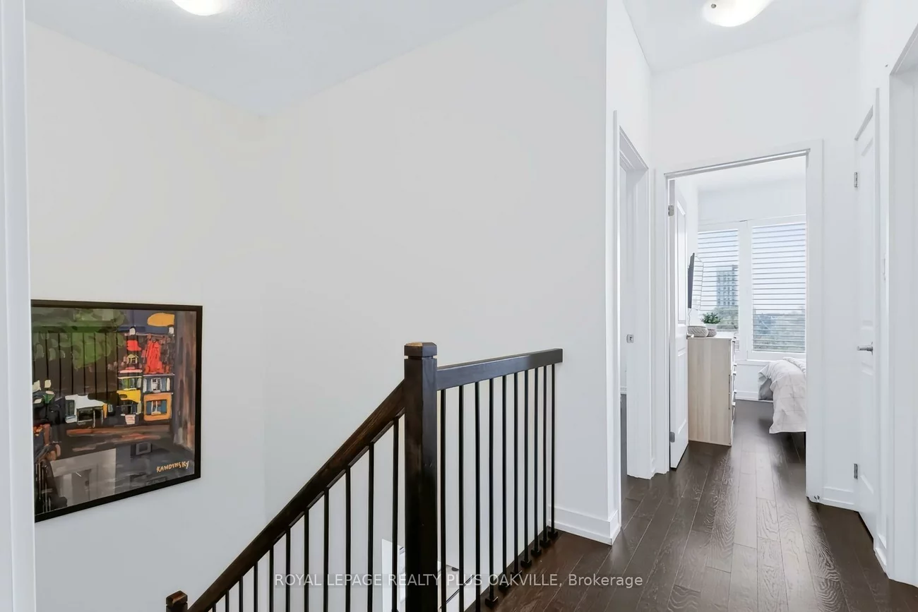 211, Squire, 1008 - GO Glenorchy, Oakville