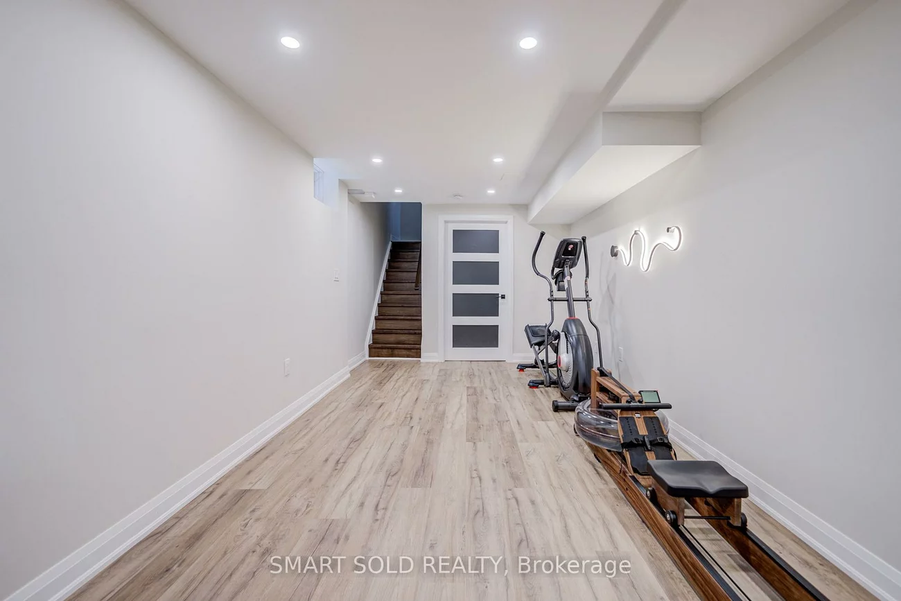 75, Hoey, 1008 - GO Glenorchy, Oakville