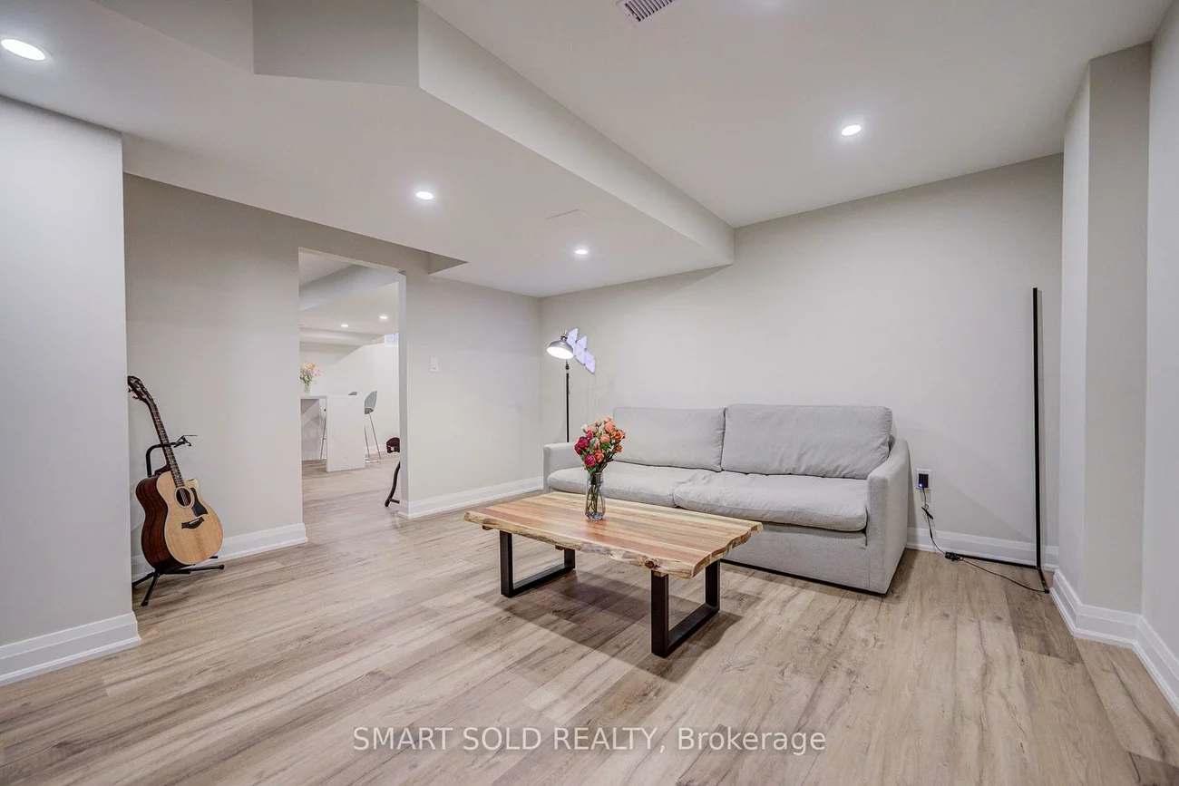 75, Hoey, 1008 - GO Glenorchy, Oakville