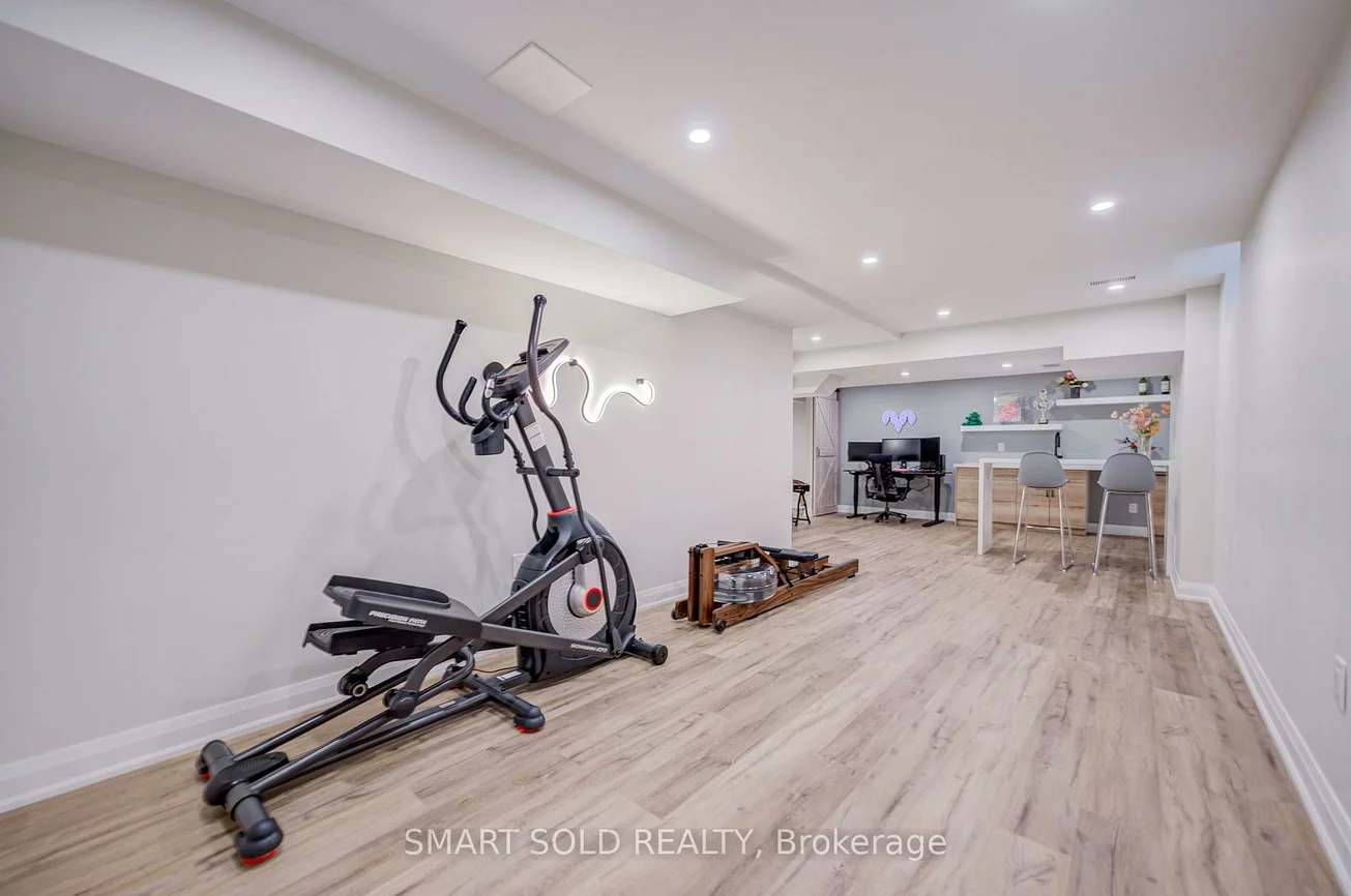 75, Hoey, 1008 - GO Glenorchy, Oakville