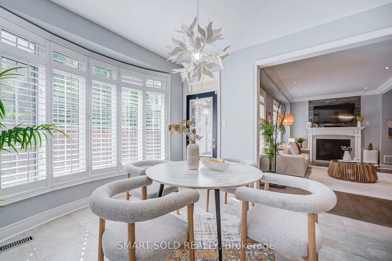 75, Hoey, 1008 - GO Glenorchy, Oakville