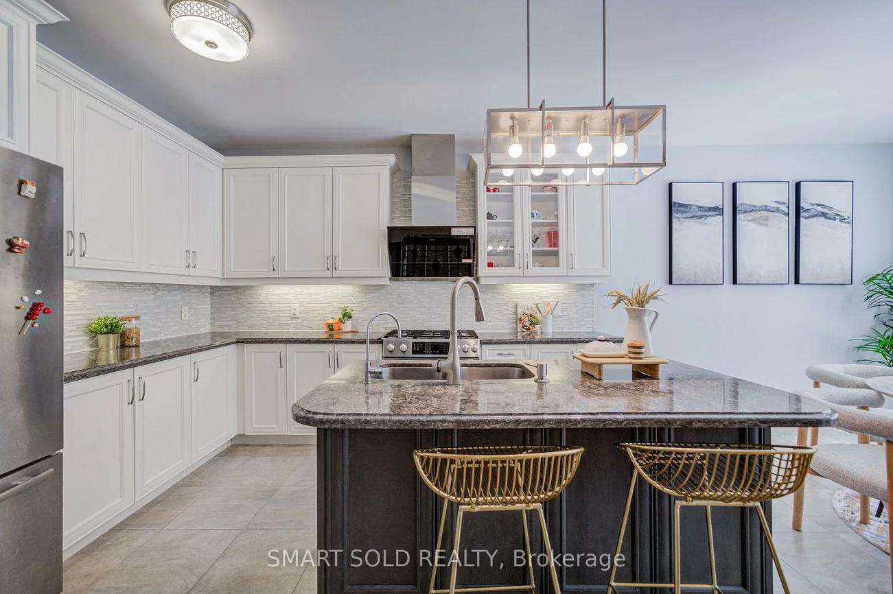75, Hoey, 1008 - GO Glenorchy, Oakville