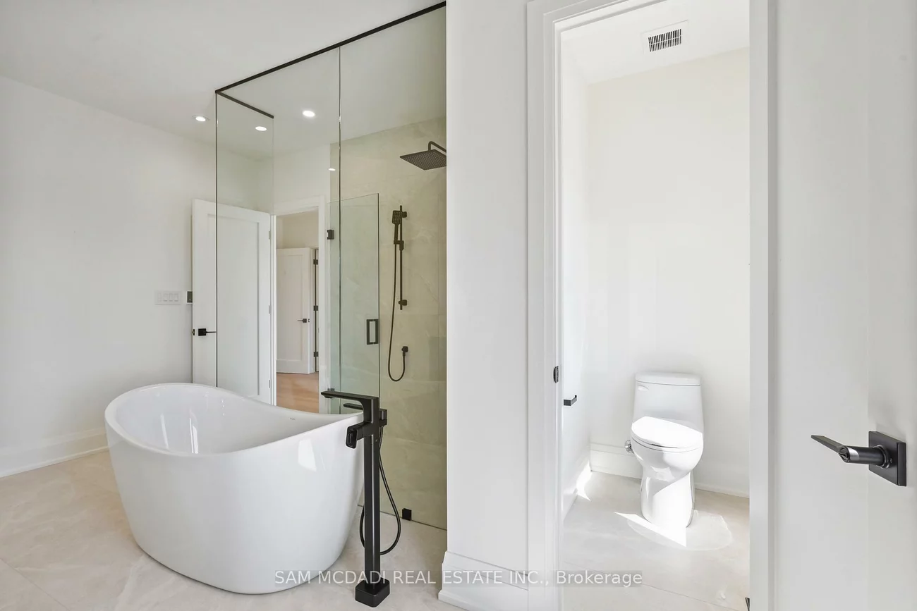 2350, Eighth, 1018 - WC Wedgewood Creek, Oakville
