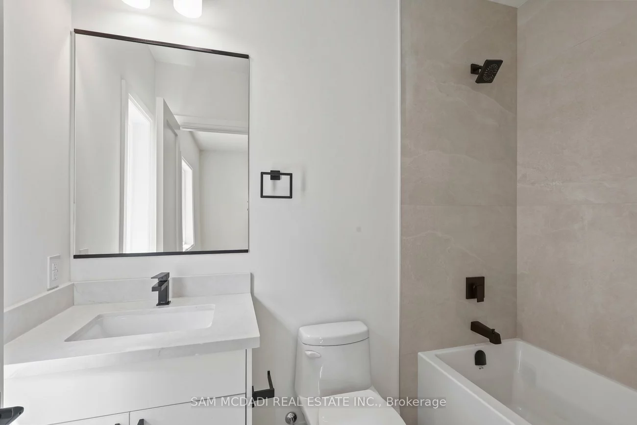 2350, Eighth, 1018 - WC Wedgewood Creek, Oakville