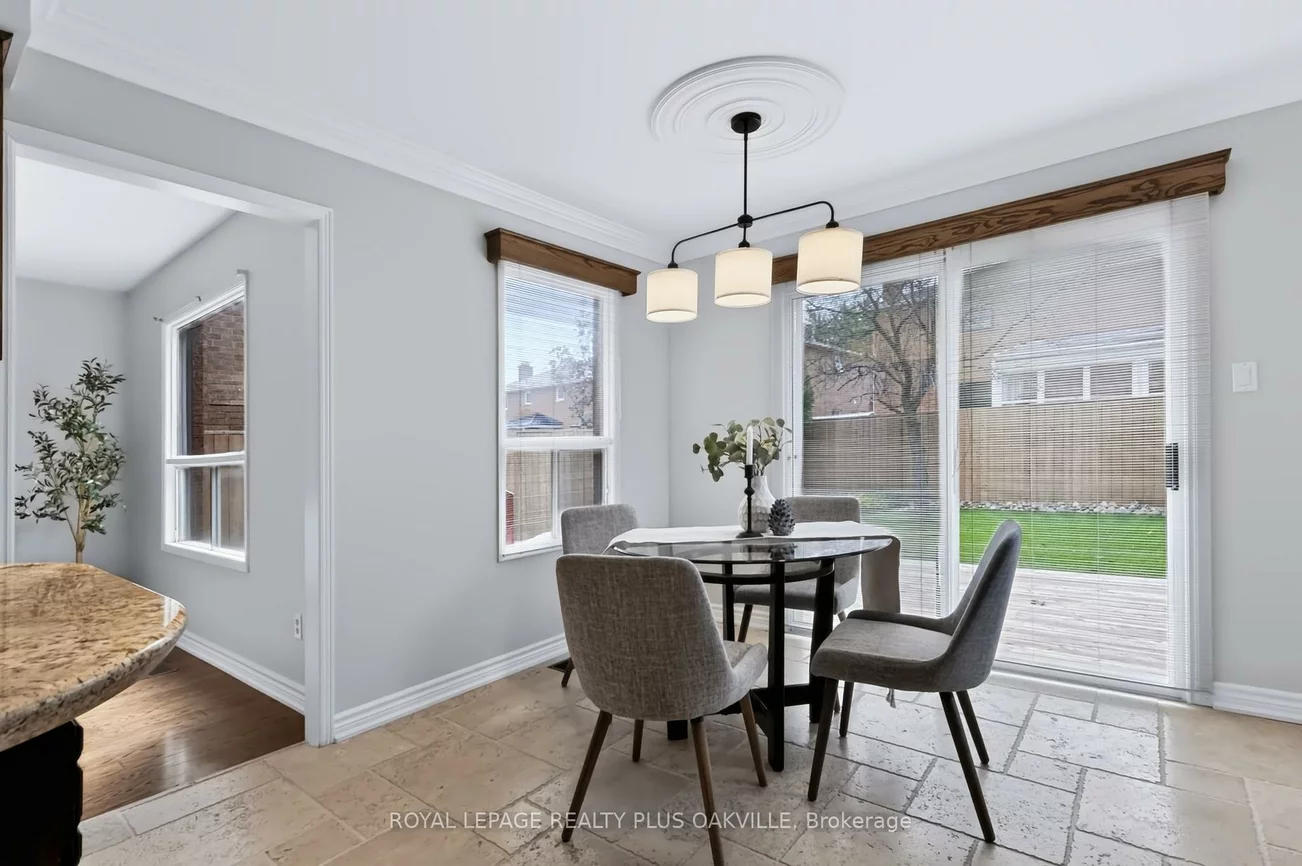 279, Hickory, 1018 - WC Wedgewood Creek, Oakville