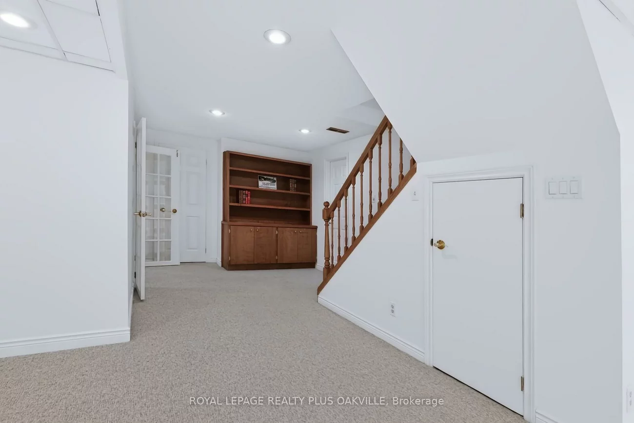 279, Hickory, 1018 - WC Wedgewood Creek, Oakville