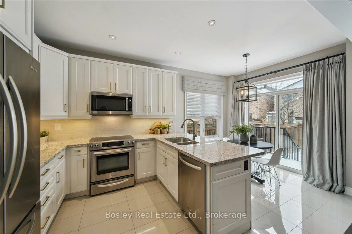 2343, Quetico, 1019 - WM Westmount, Oakville