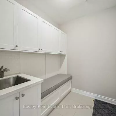 2343, Quetico, 1019 - WM Westmount, Oakville