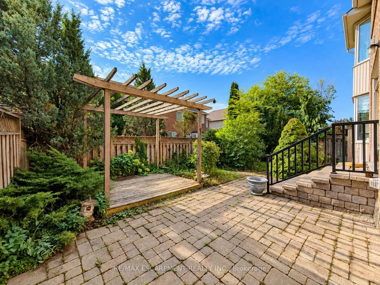 1396, Thorncrest, 1022 - WT West Oak Trails, Oakville