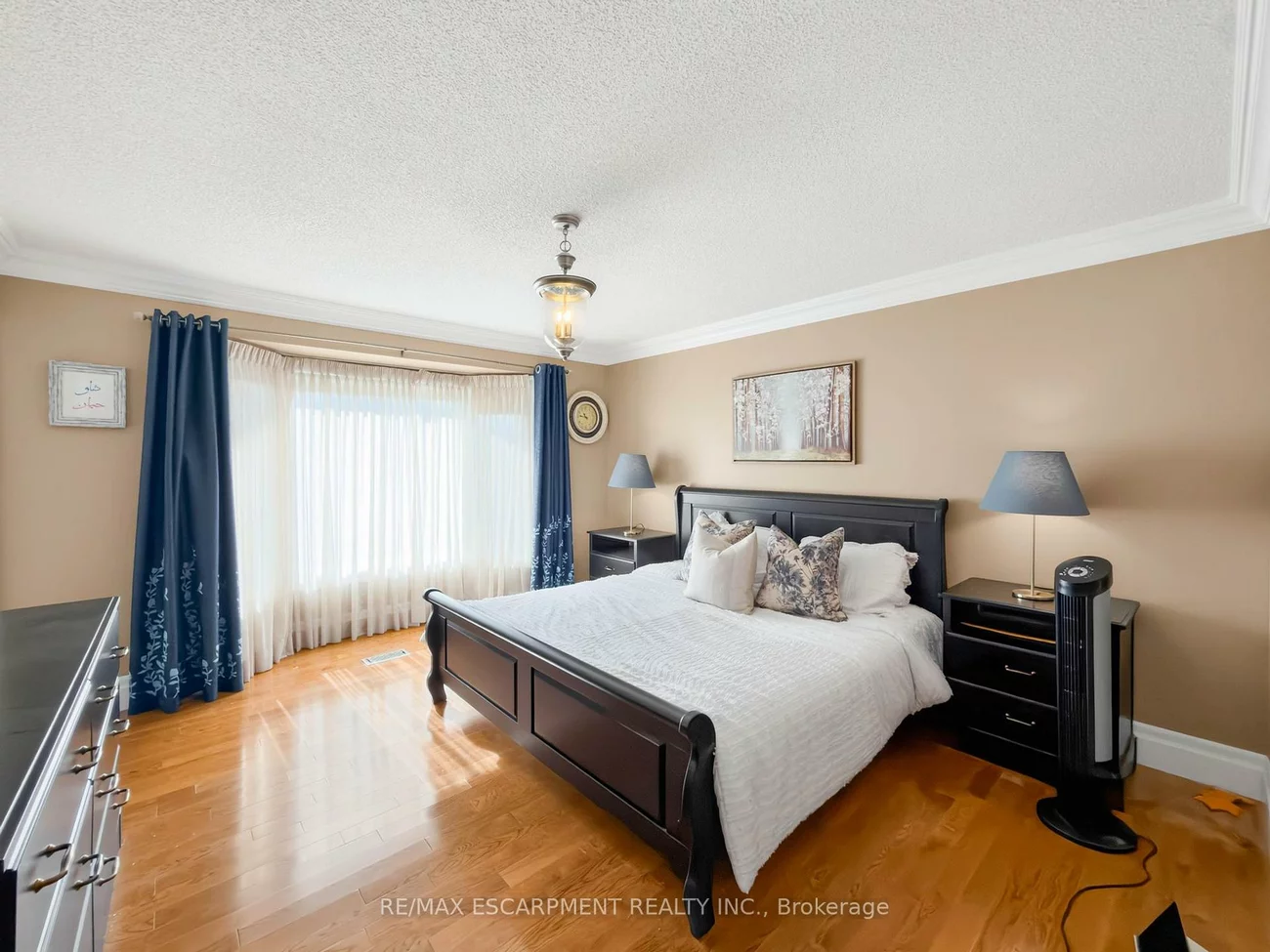 1396, Thorncrest, 1022 - WT West Oak Trails, Oakville