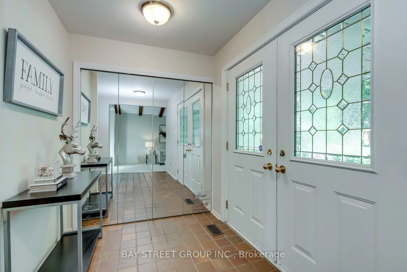216, Beechfield, 1006 - FD Ford, Oakville