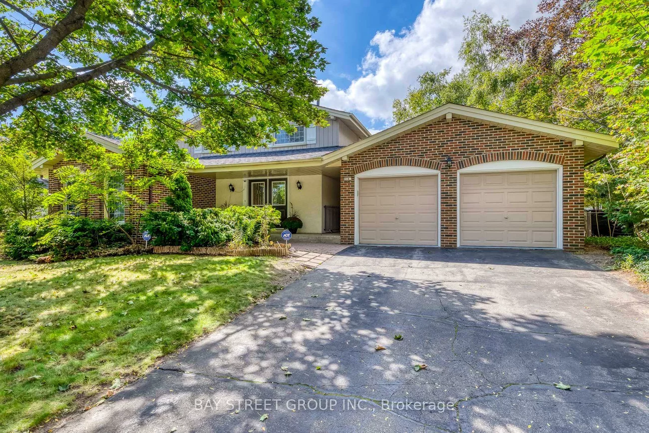 216, Beechfield, 1006 - FD Ford, Oakville