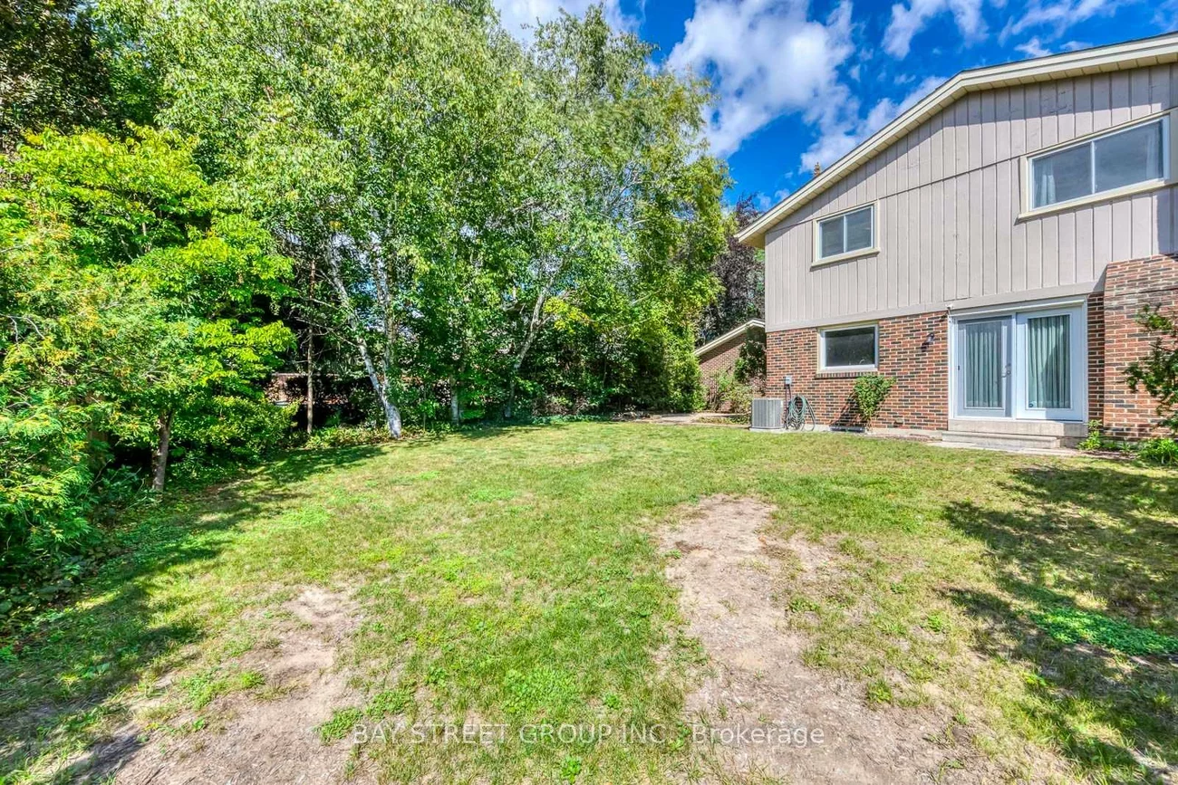 216, Beechfield, 1006 - FD Ford, Oakville