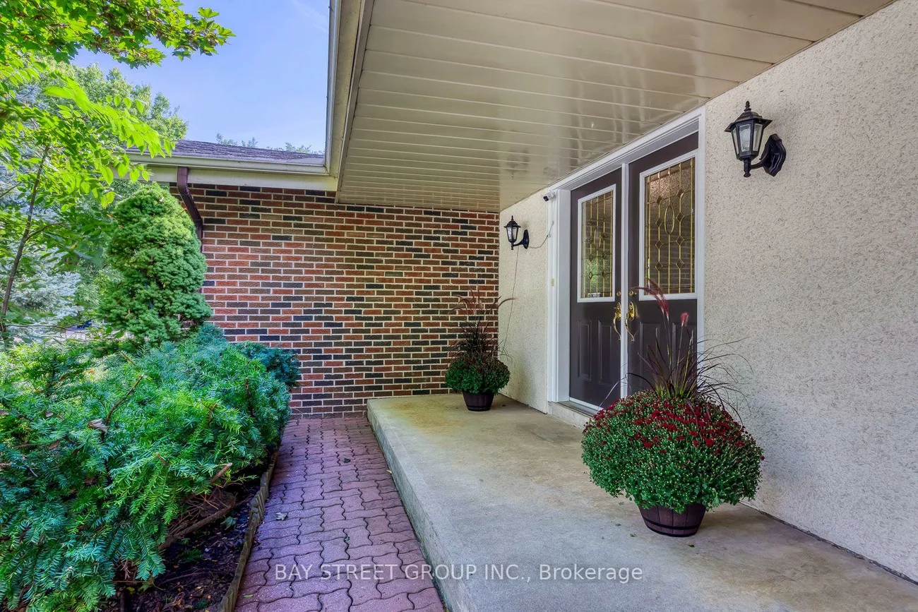 216, Beechfield, 1006 - FD Ford, Oakville