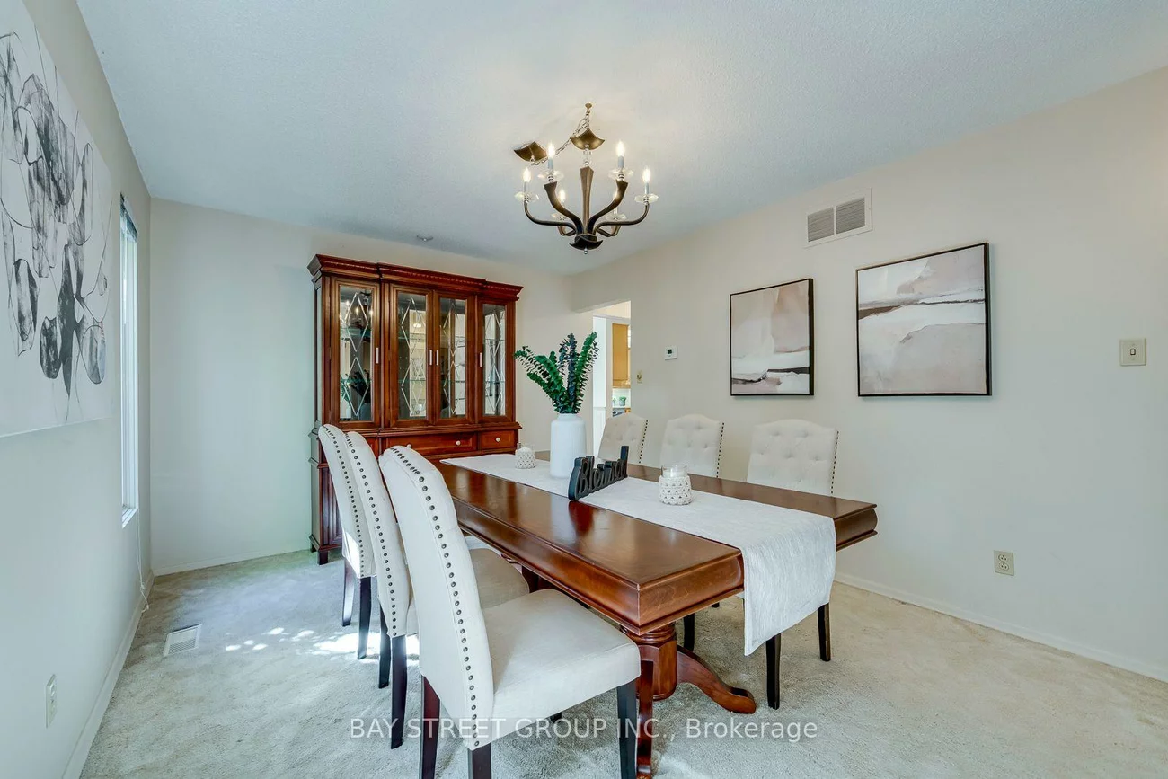 216, Beechfield, 1006 - FD Ford, Oakville