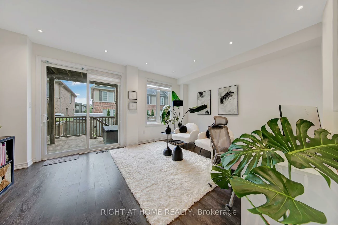 408, Belcourt, 1010 - JM Joshua Meadows, Oakville