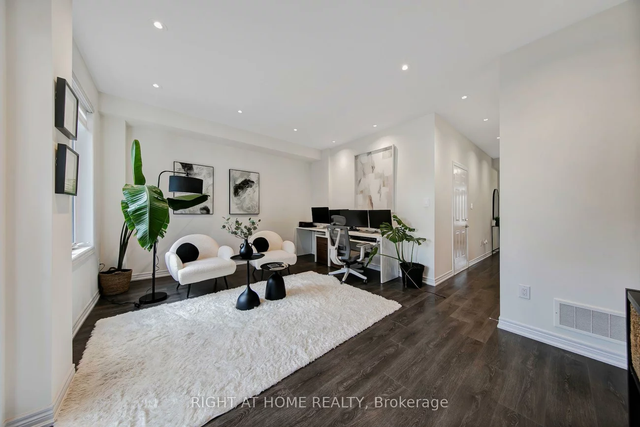 408, Belcourt, 1010 - JM Joshua Meadows, Oakville