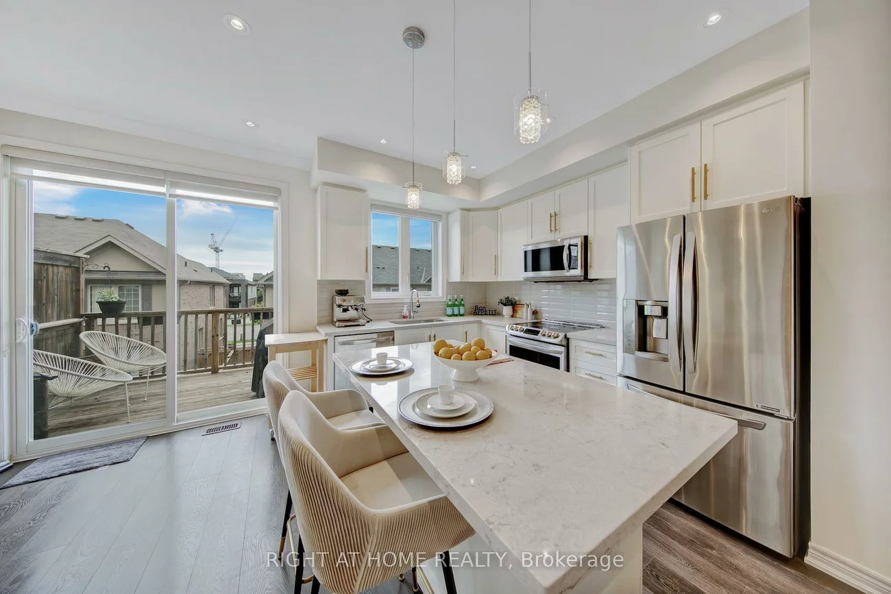 408, Belcourt, 1010 - JM Joshua Meadows, Oakville