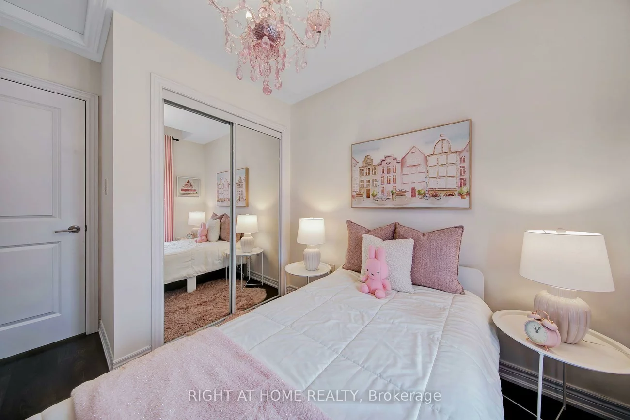 408, Belcourt, 1010 - JM Joshua Meadows, Oakville