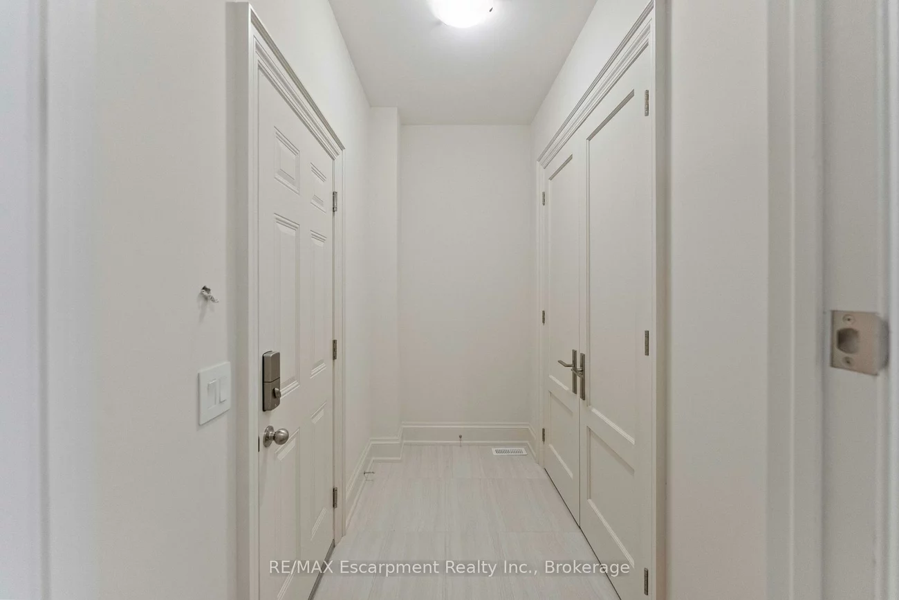 335, Helen Lawson, 1013 - OO Old Oakville, Oakville