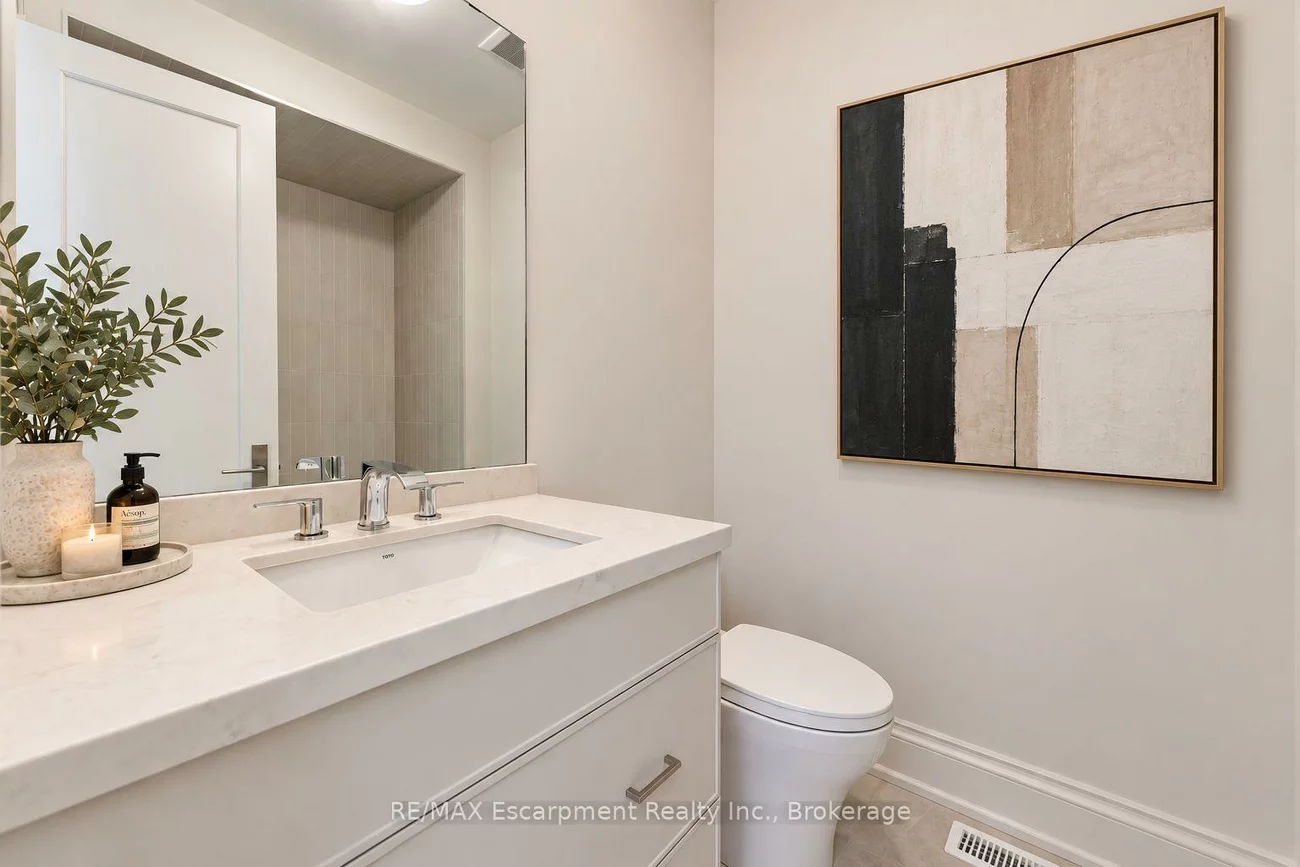 335, Helen Lawson, 1013 - OO Old Oakville, Oakville