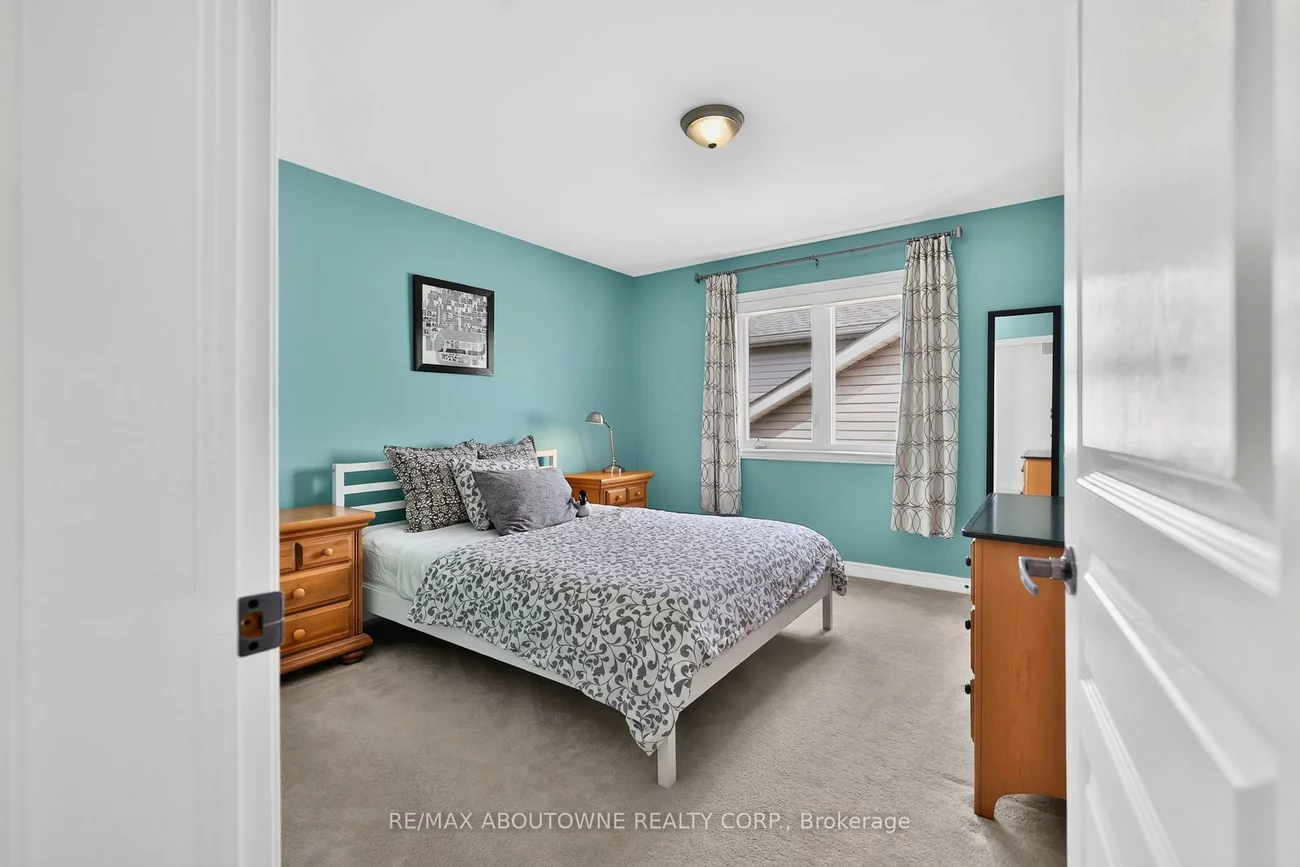 2269, Whitworth, 1000 - BC Bronte Creek, Oakville