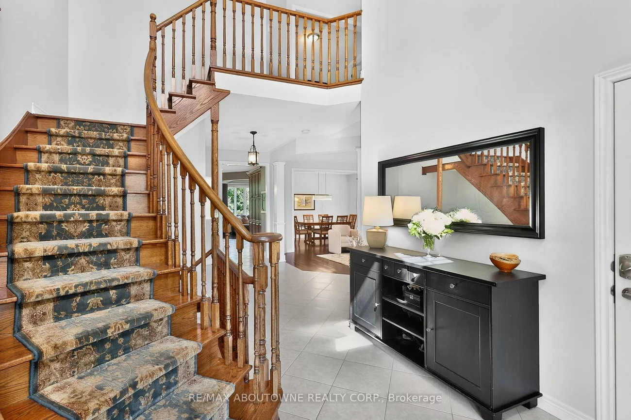 2269, Whitworth, 1000 - BC Bronte Creek, Oakville