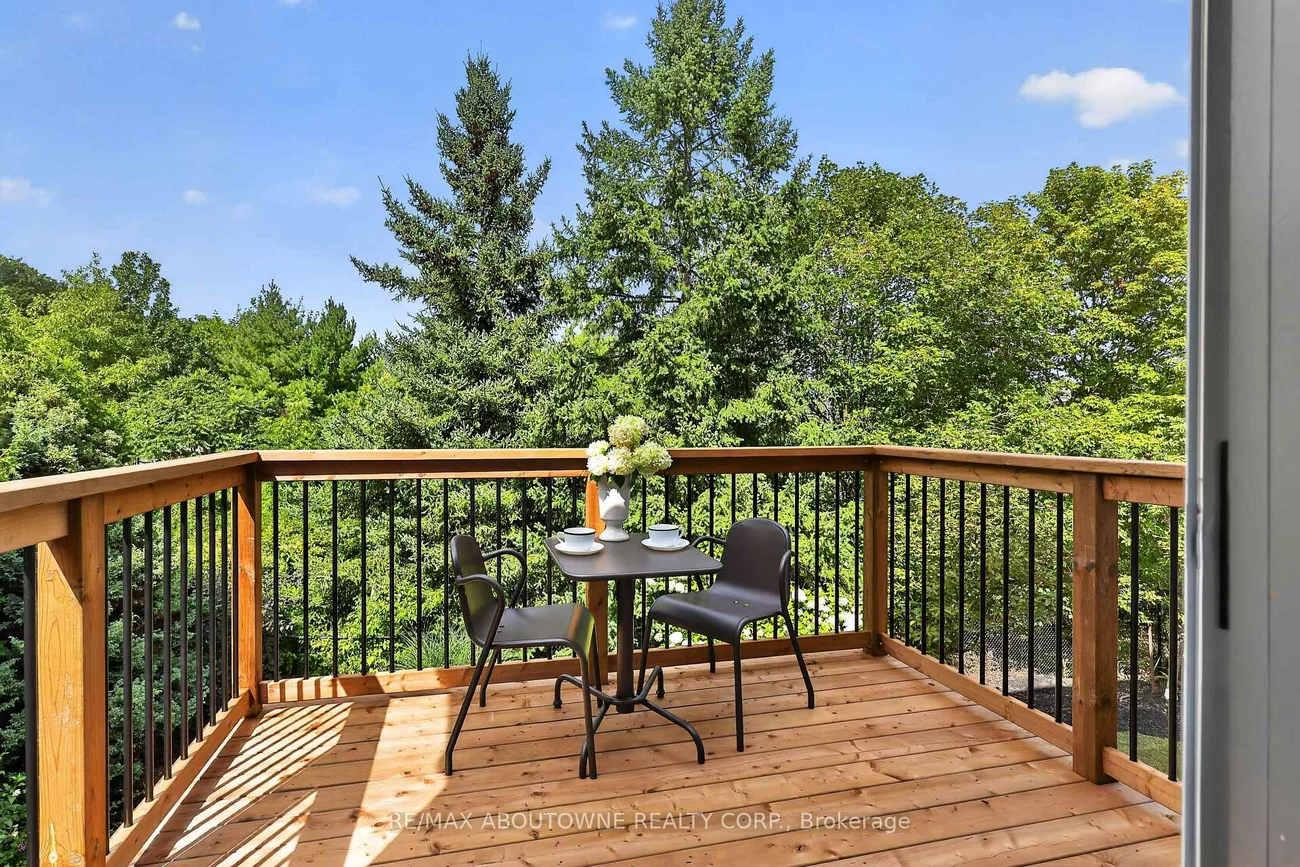 2269, Whitworth, 1000 - BC Bronte Creek, Oakville